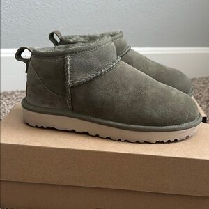Burnt Olive Suede UGG Ultra Mini Classic Boot Size 7